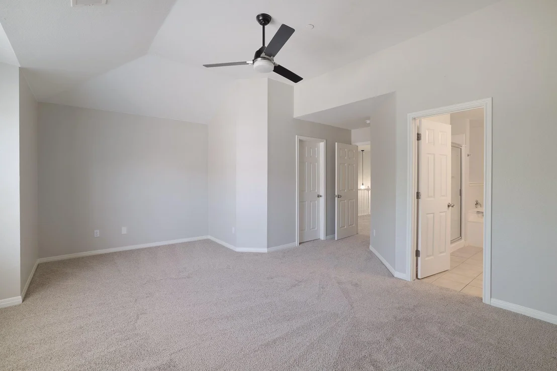 Photo of Unit 2102 at 700 Mandarin Flyway