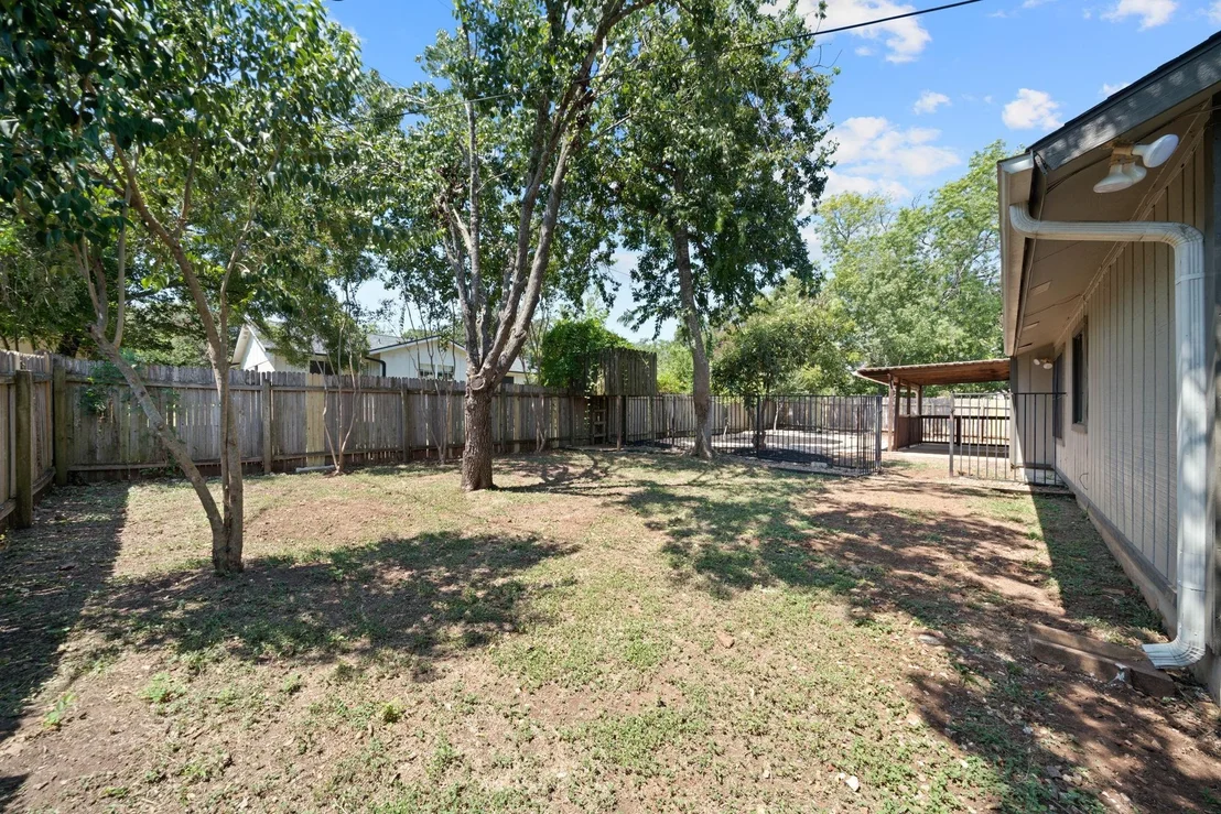 Photo of 4501 Oak Creek DR