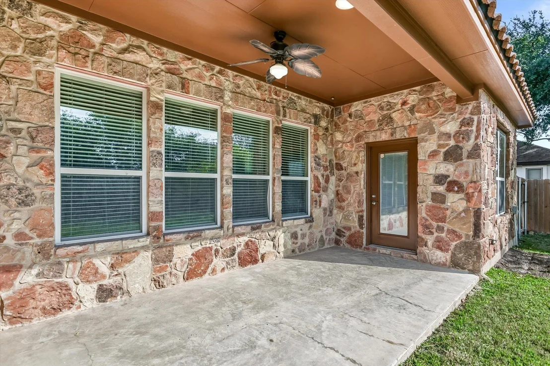 Photo of 15105 General Williamson DR