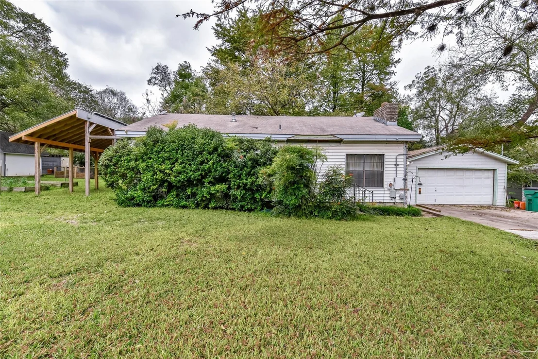 Photo of 1800 Rockcliff RD