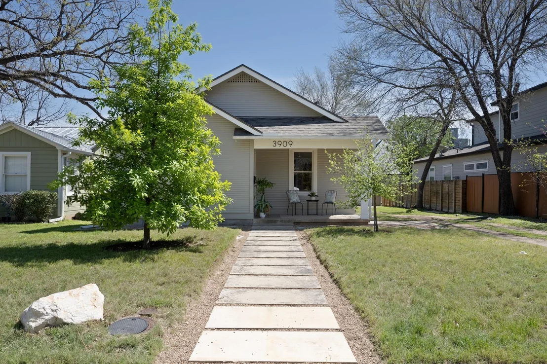 Photo of 3909 Becker Ave