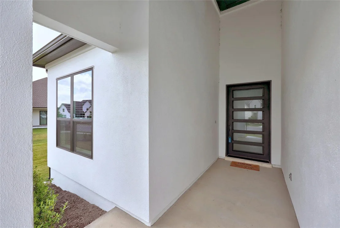 Photo of 213 Oakley PASS