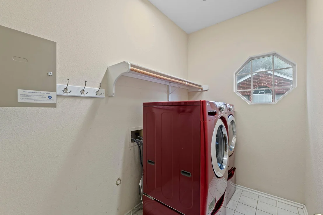 Photo of 8605 Axis DR