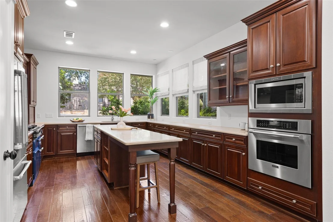 Photo of 1411 Burford PL