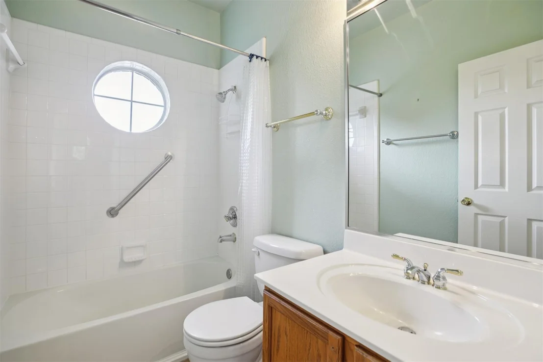 Photo of Unit 5 at 12401 Los Indios TRL