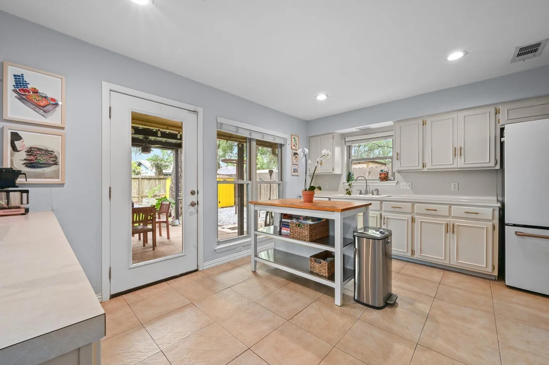 Photo of 2509 Redleaf LN
