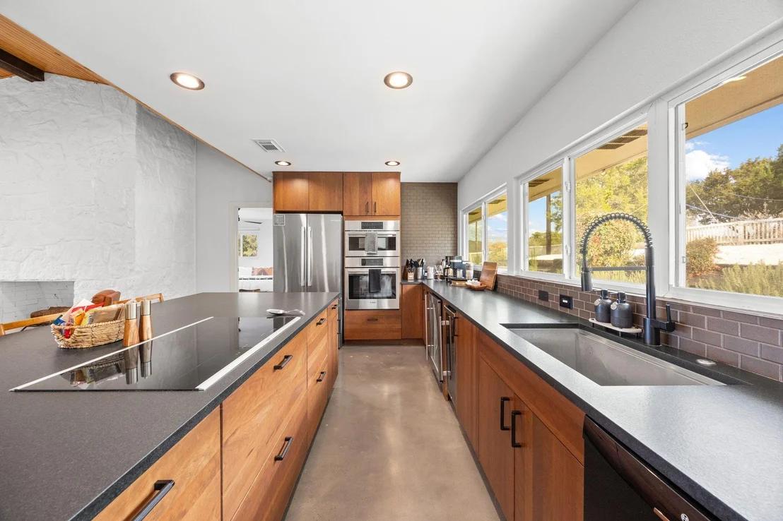 Photo of 3807 Cedar GLN