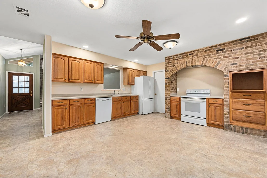 Photo of 9409 Braeburn GLN