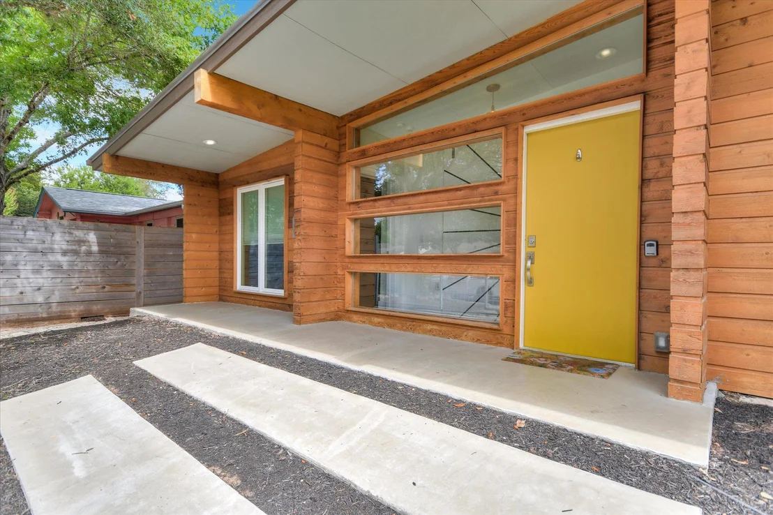 Photo of 1708 Fair Oaks DR
