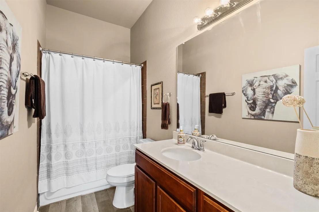 Photo of 5932 Alexandria DR