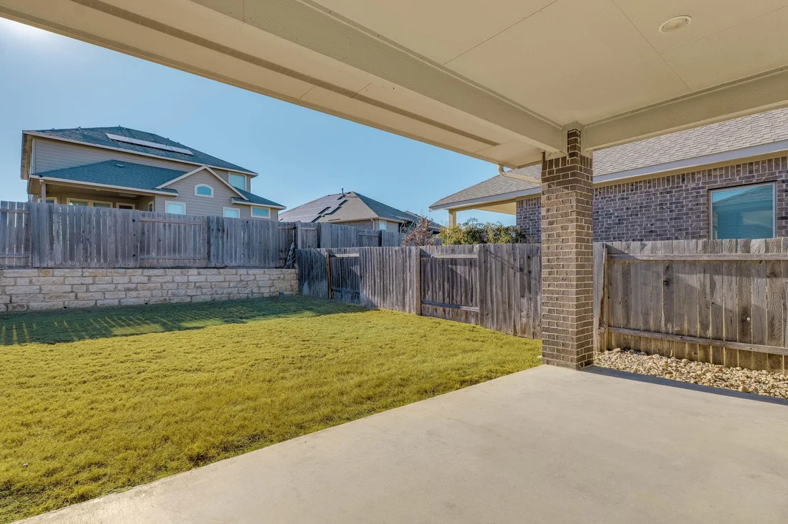Photo of 337 CROSSVINE TRL
