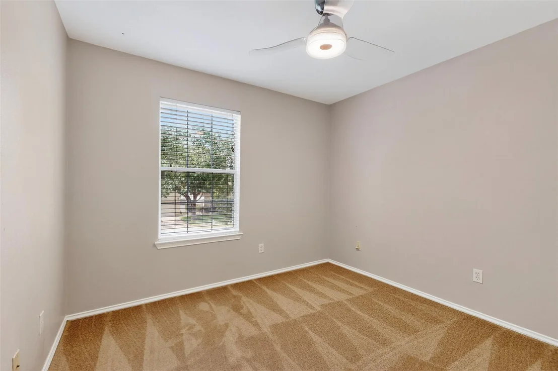 Photo of 5008 Barlow DR