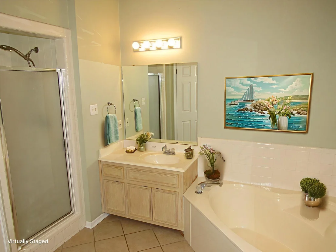 Photo of 1500 Chardonnay DR
