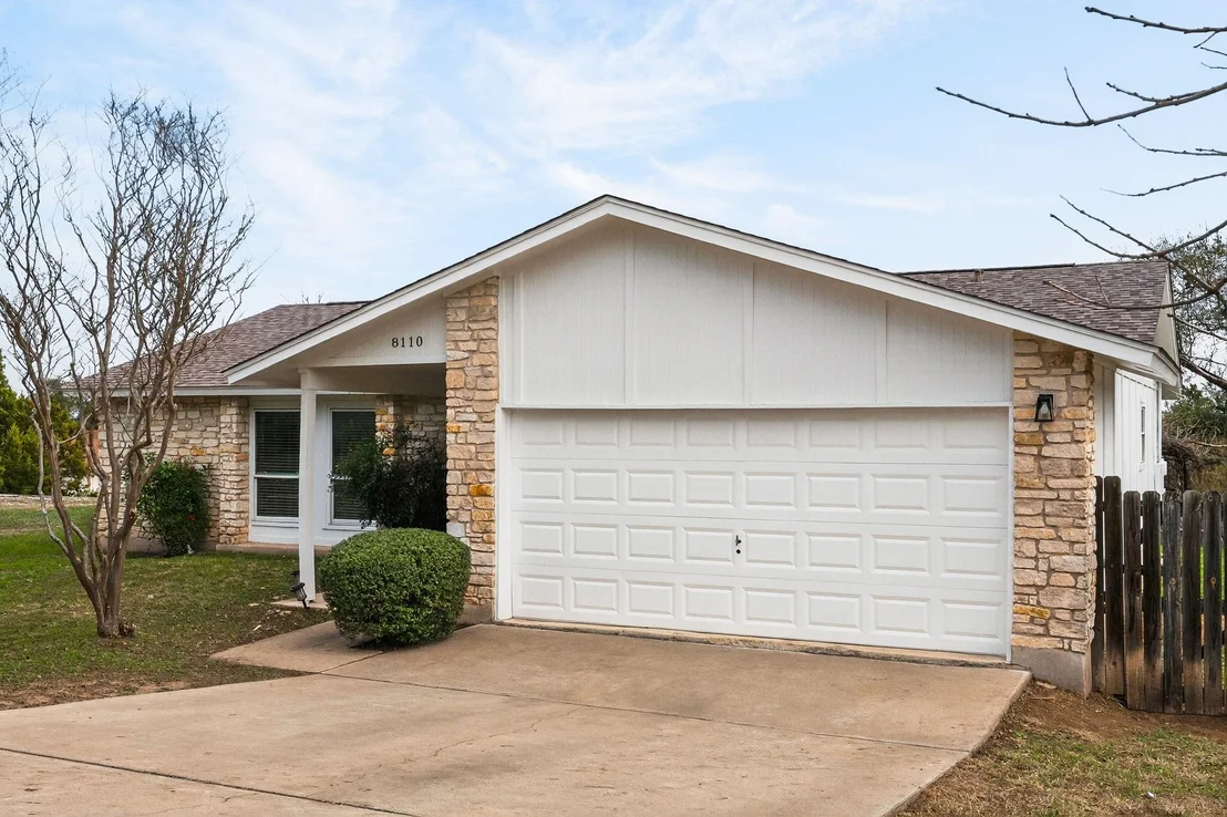 Photo of 8110 Pinto PATH