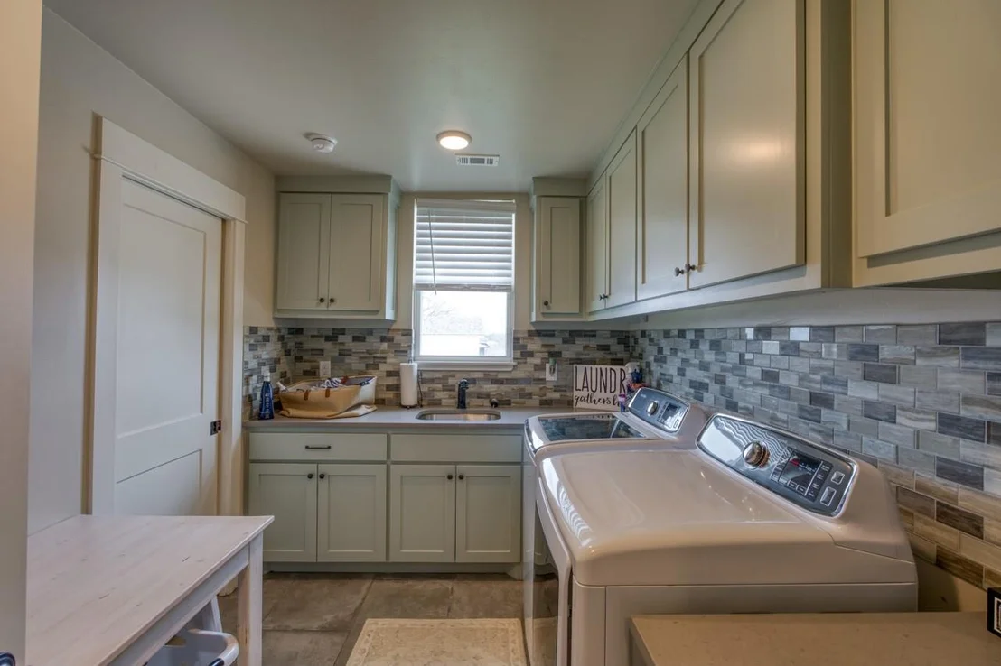 Photo of 104 Schoolhouse LN