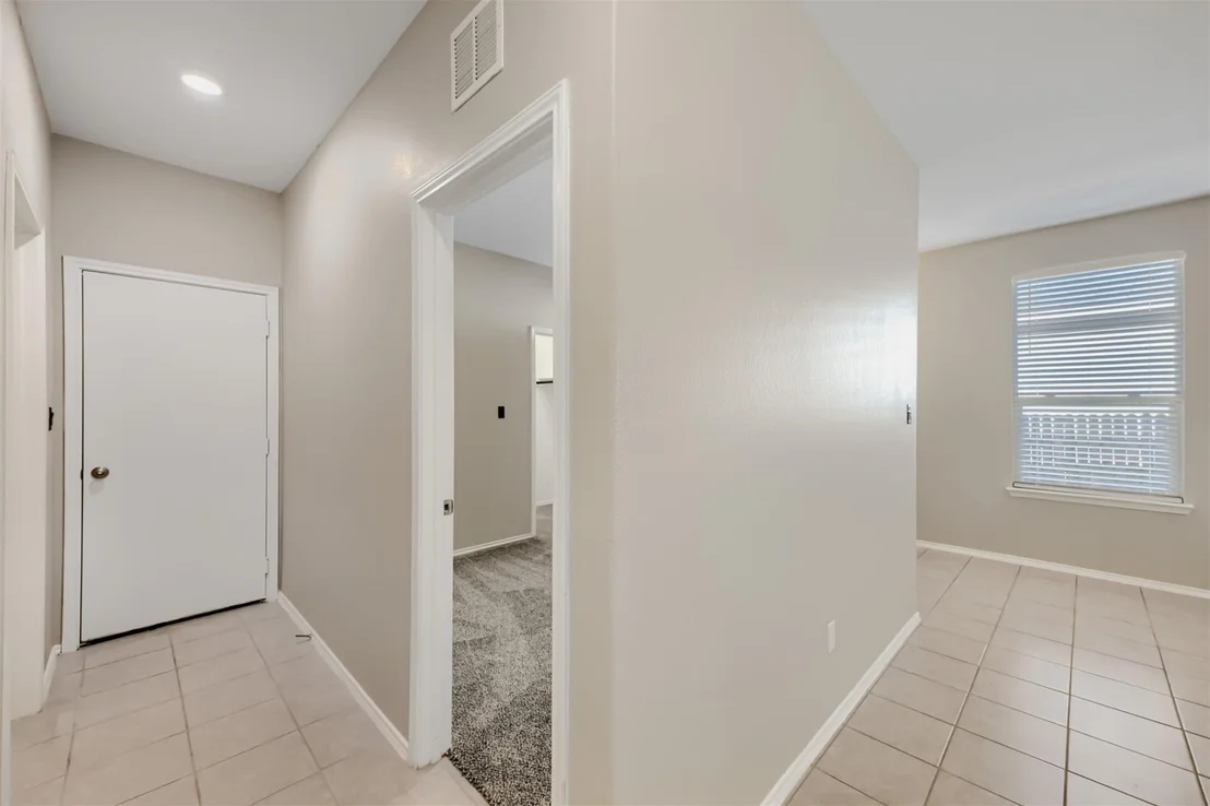 Photo of 324 Harper LN