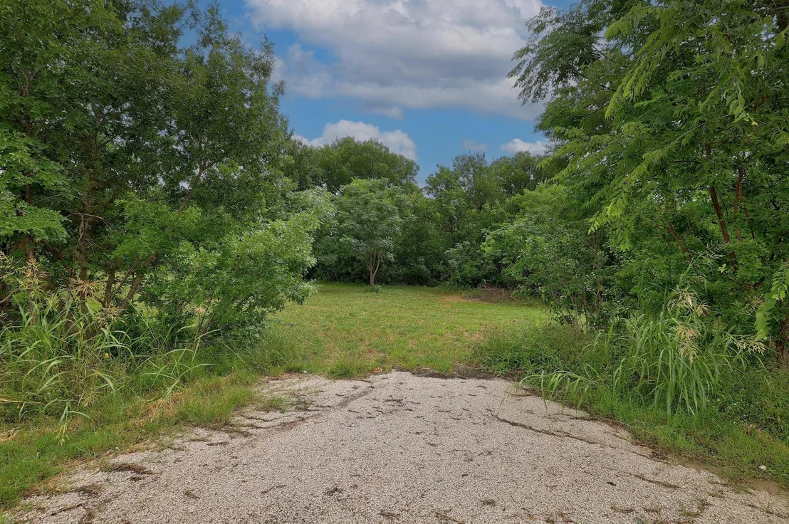 Photo of 101 River RD
