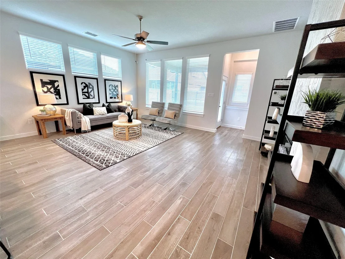 Photo of 151 Acadia DR