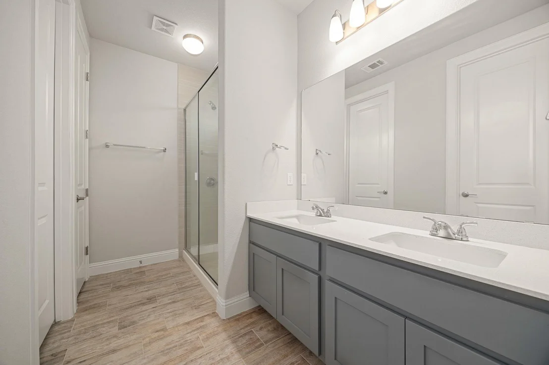 Photo of 109 Riverhill DR