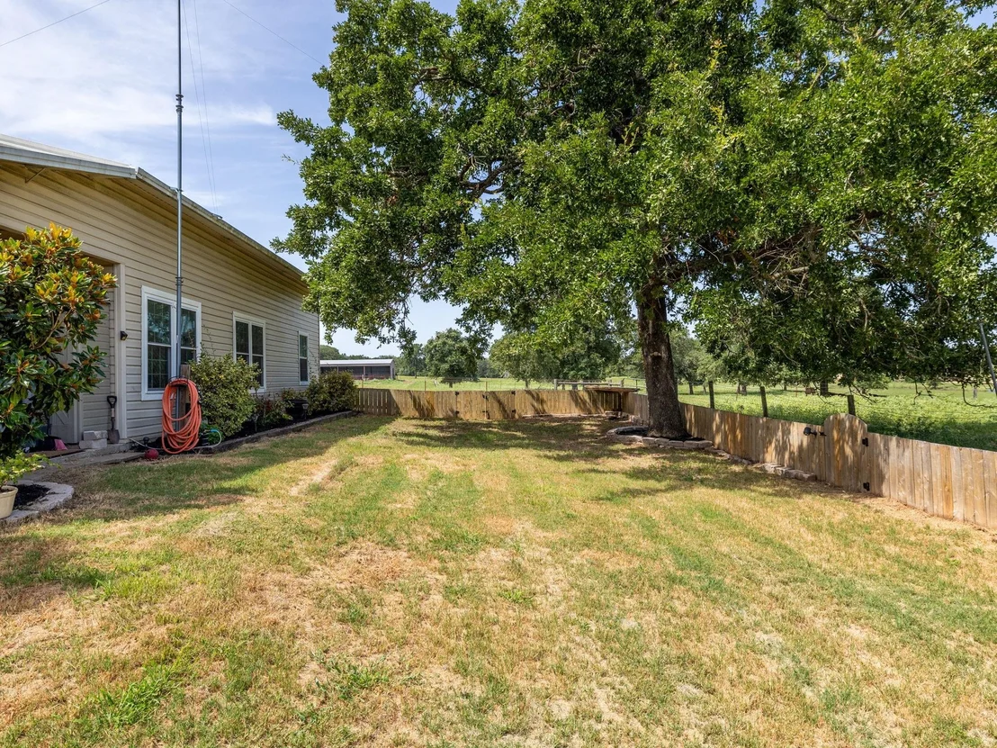 Photo of 2995 County Road 442
