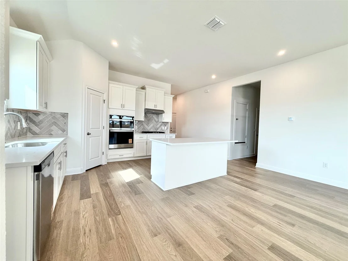 Photo of 461 Young ST
