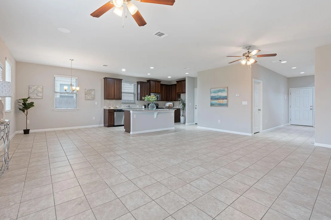Photo of 584 Twisted Oaks LN