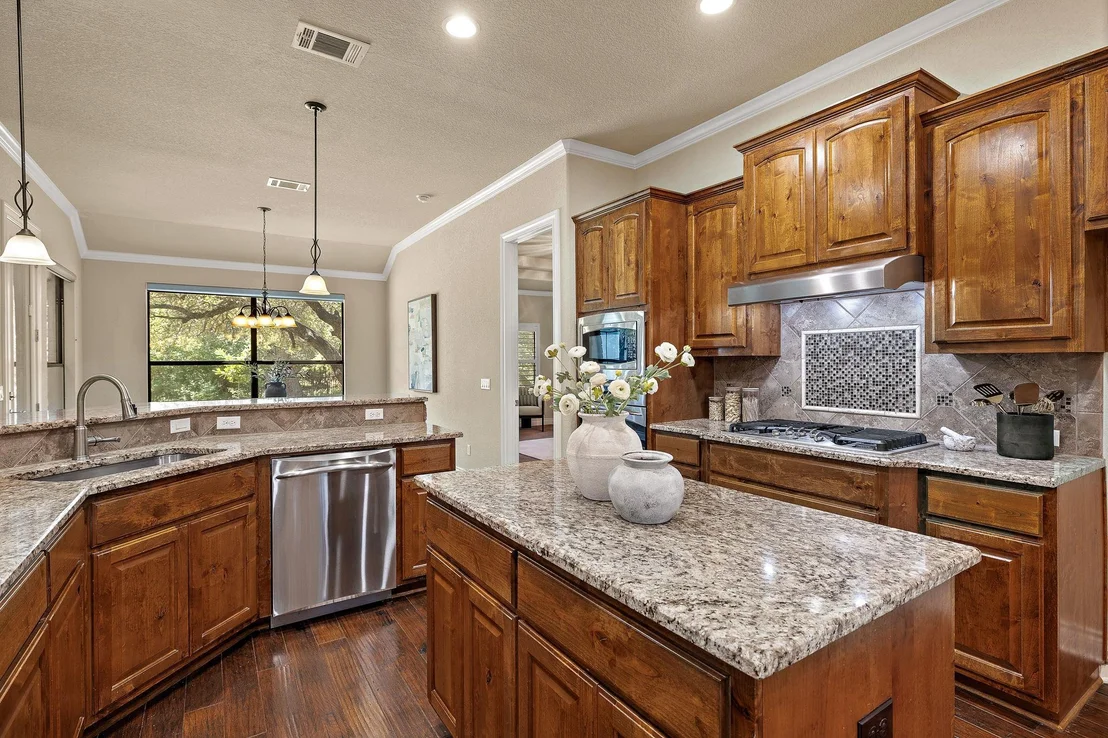 Photo of 165 Silverado DR