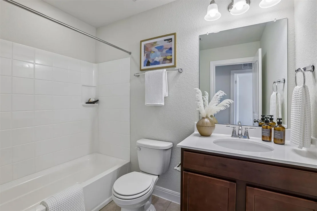 Photo of 14011 Hedera DR