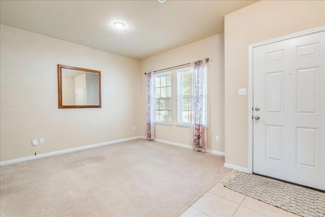 Photo of 809 Hometown PKWY