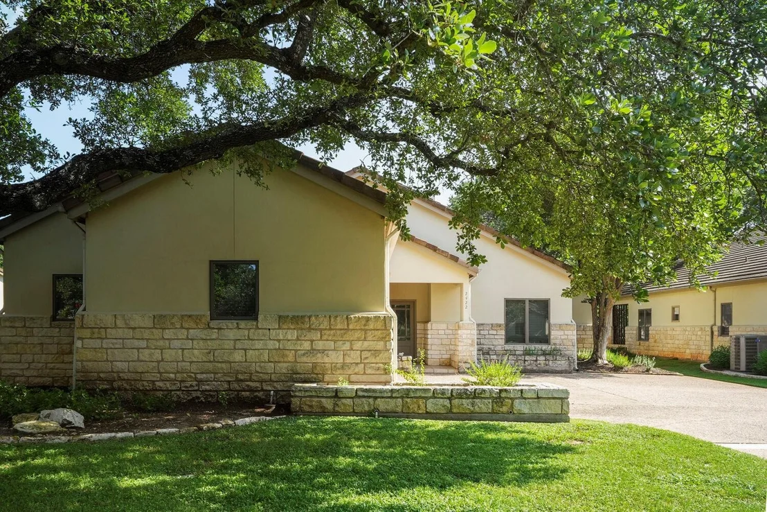 Photo of 2422 Founders CIR