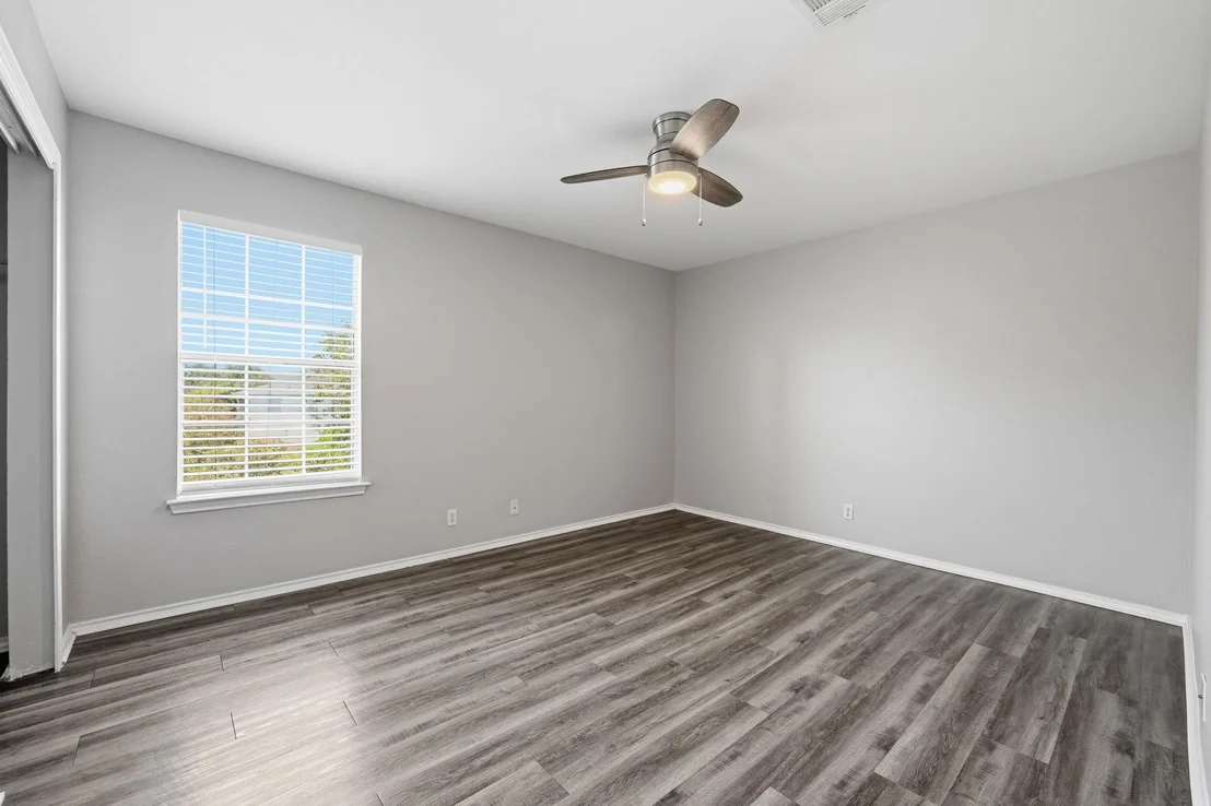Photo of 1635 Abbey LN