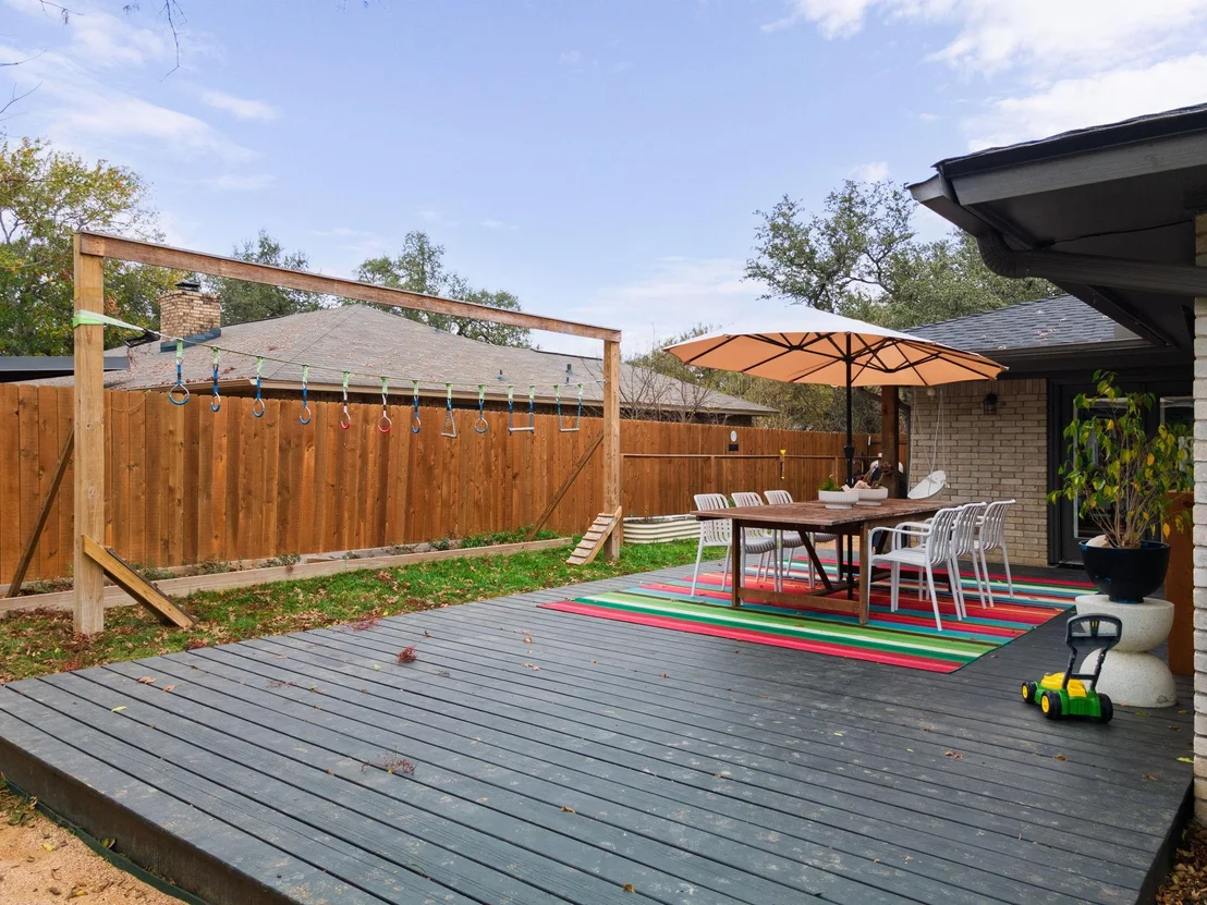Photo of 531 Santa Clara RD