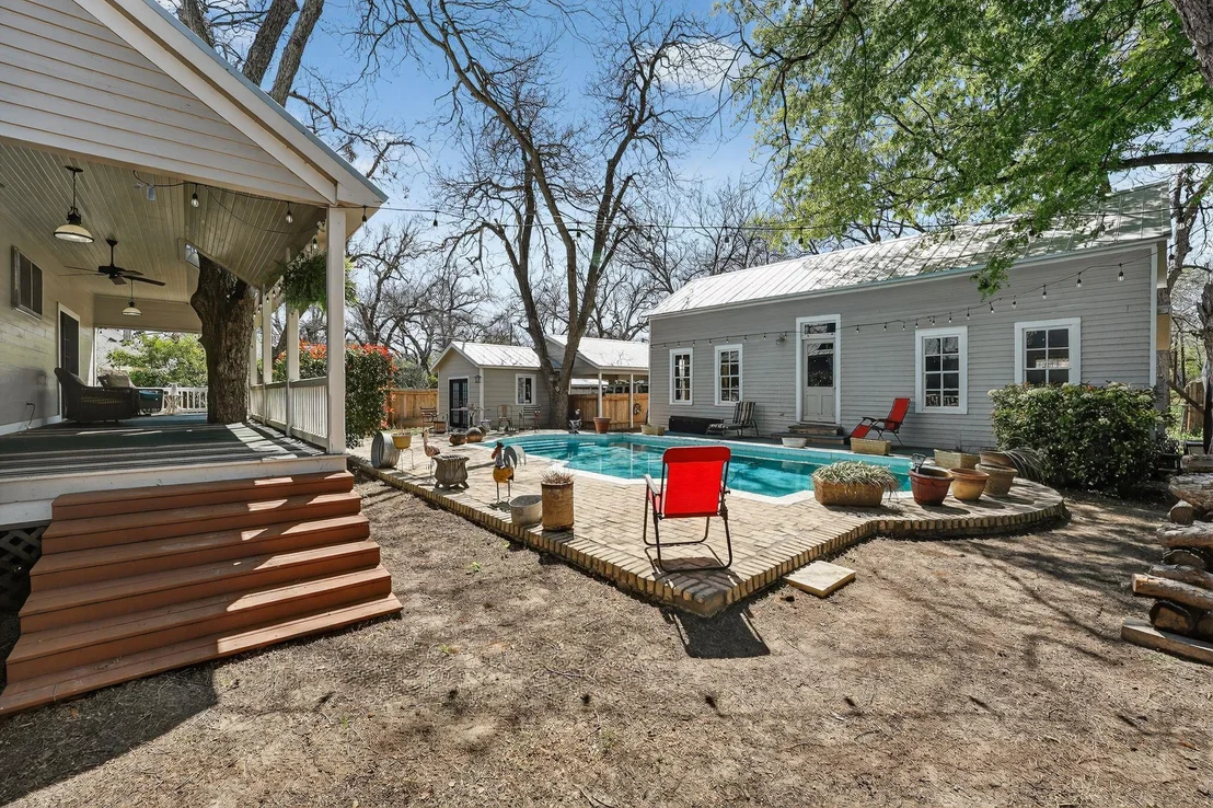 Photo of 1402 Pecan ST