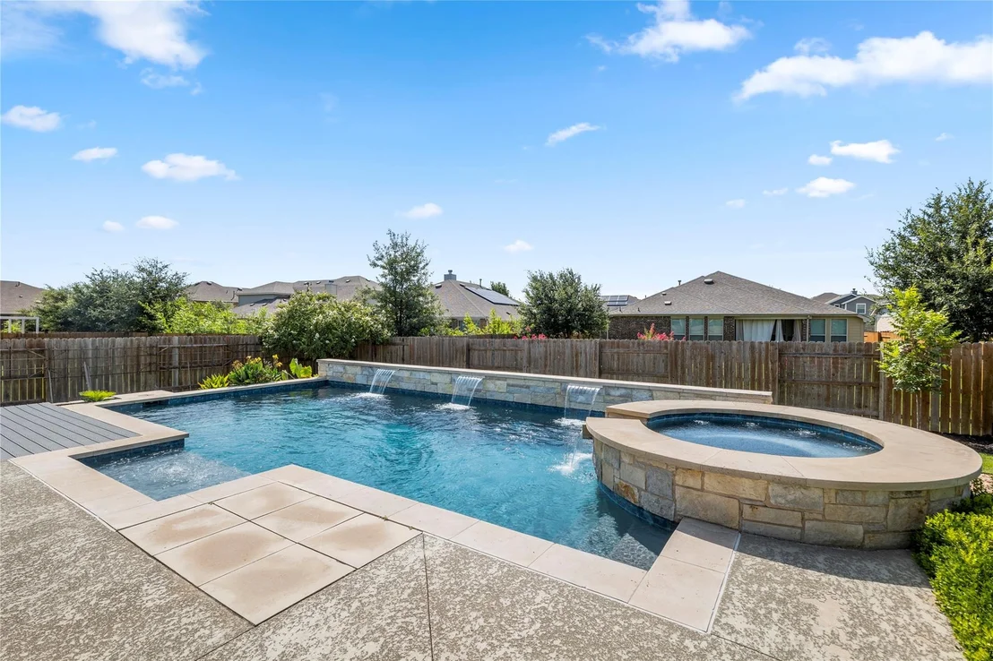 Photo of 7205 Garnet Mill LN
