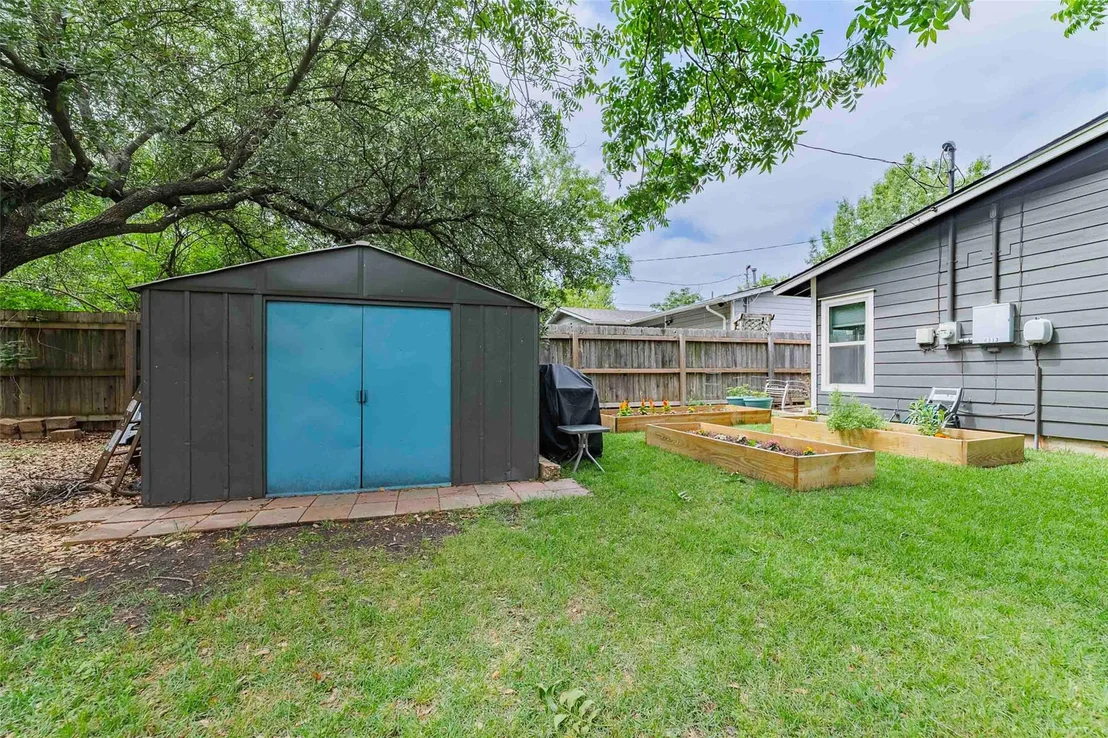 Photo of 8313 Burrell DR
