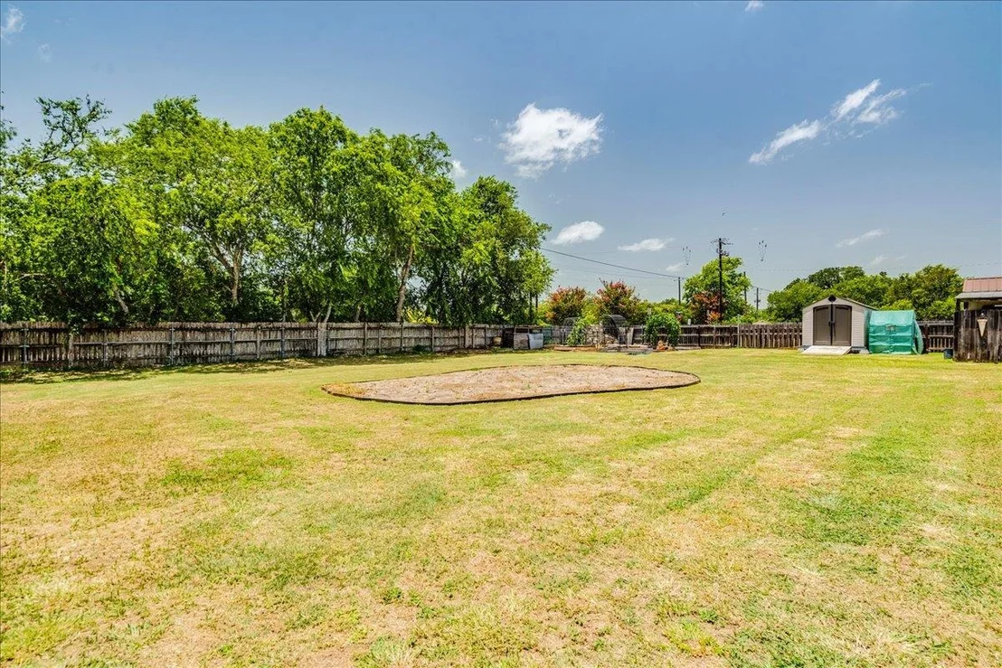 Photo of 301 Verbena DR