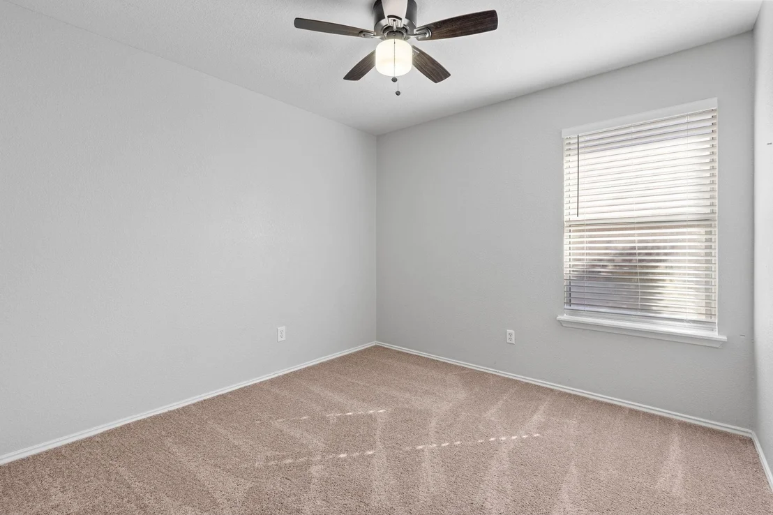 Photo of 607 Quincy DR