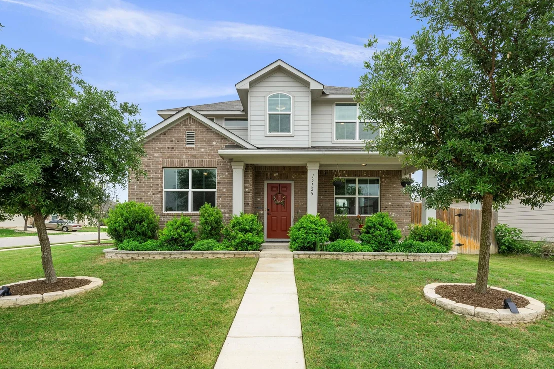 Photo of 15125 Custis LN