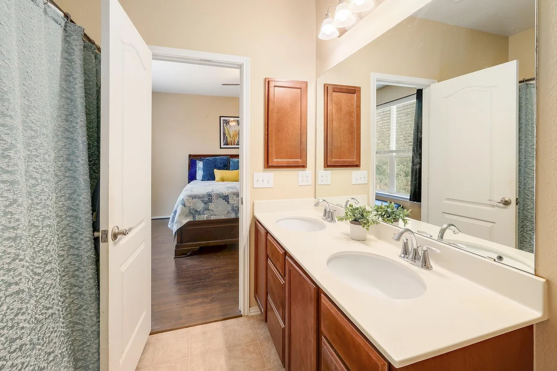 Photo of 217 Sheepshank DR