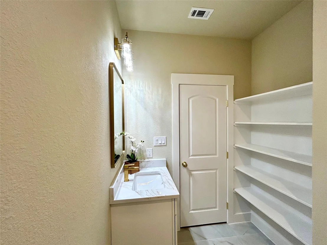 Photo of 140 Heleakala DR