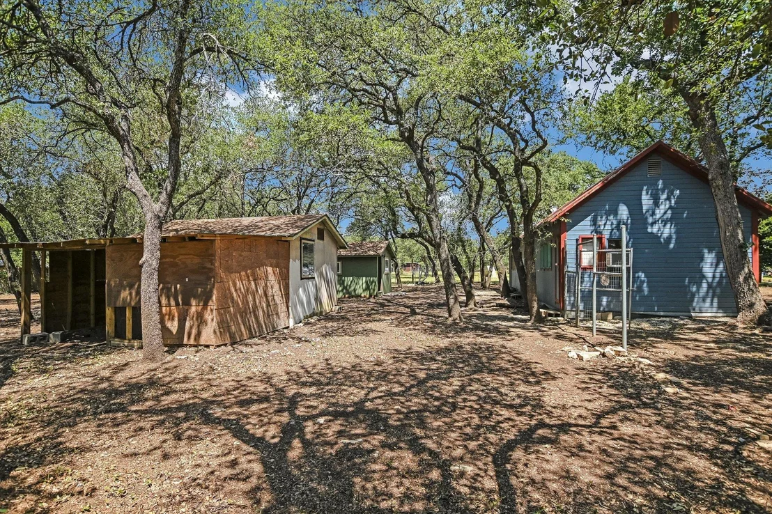 Photo of 707 Royal LN