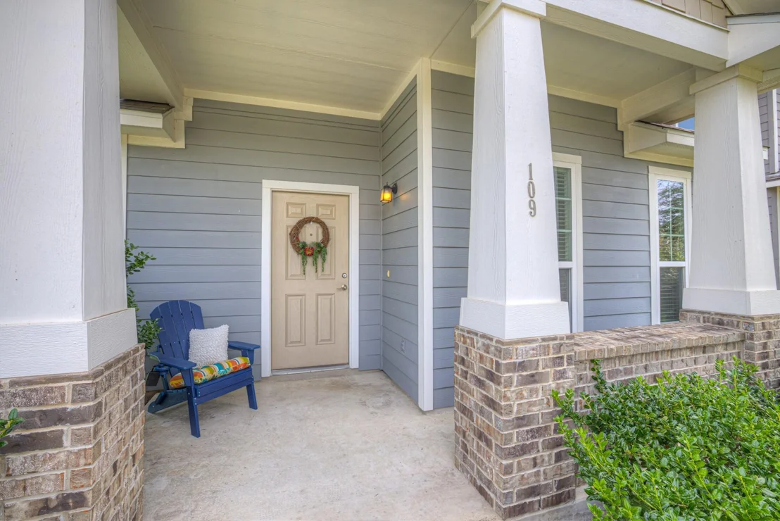 Photo of 109 Bosque DR
