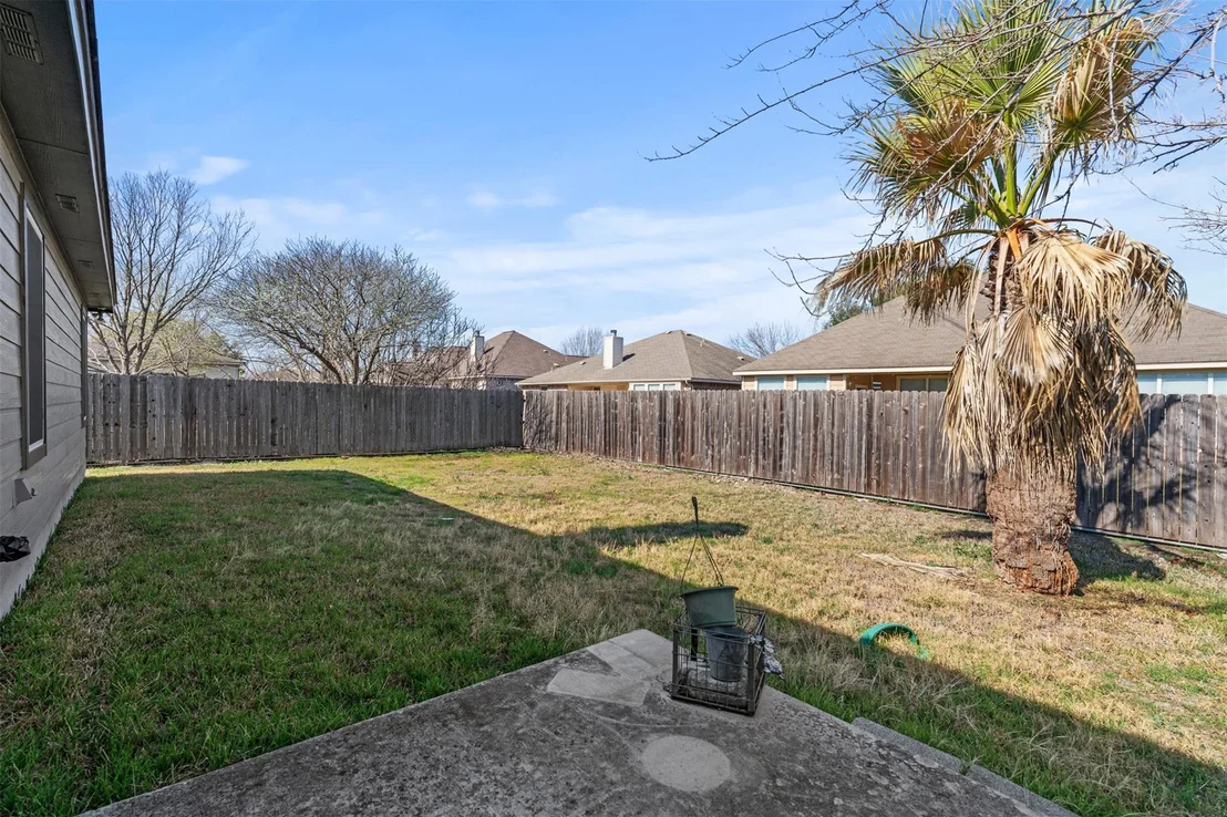 Photo of 1156 Woodlands DR