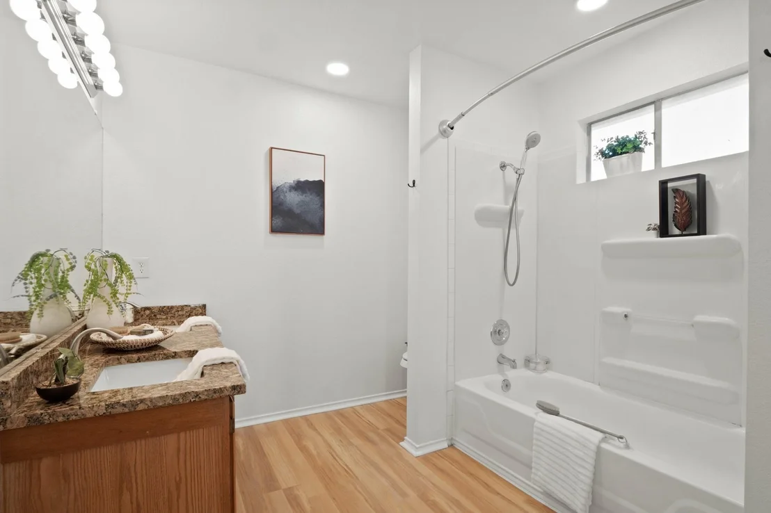 Photo of 604 S 4th ST