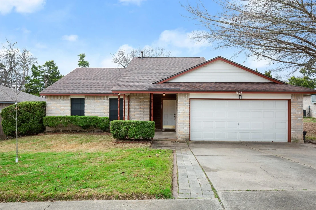 Photo of 1603 Quail Run RD