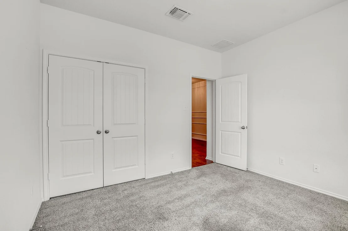 Photo of 8092 Gato LN