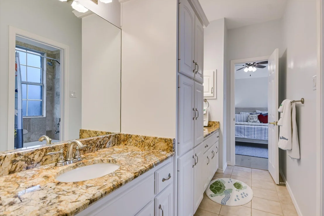 Photo of 2112 Cliffs Edge DR