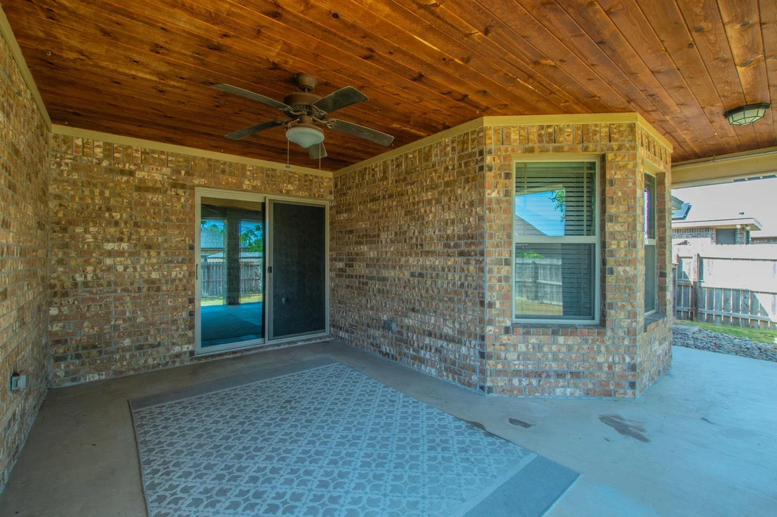 Photo of 2105 Briar Hollow DR