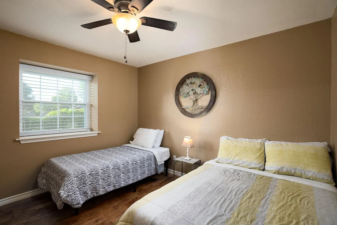 Photo of 446 Spring River DR