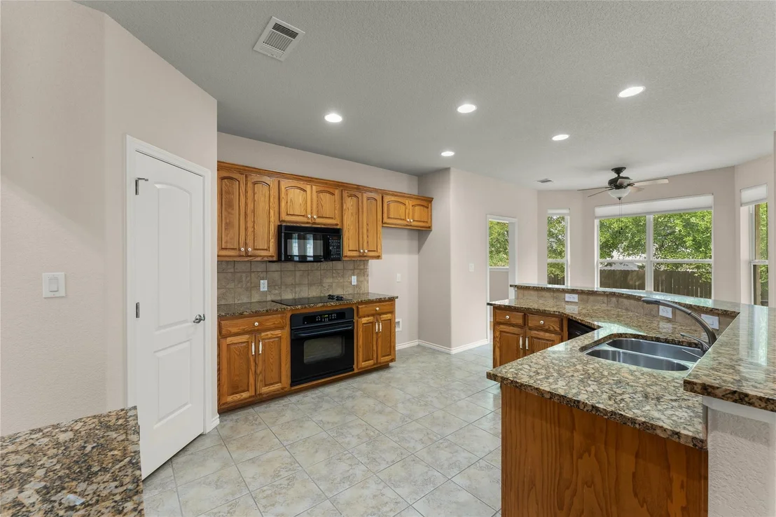 Photo of 302 Brazos DR